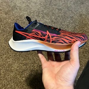 Womens nike air zoom Pegasus 38 (DQ7650 800) no box size 7.5